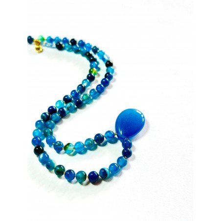 Blue necklace with agate
