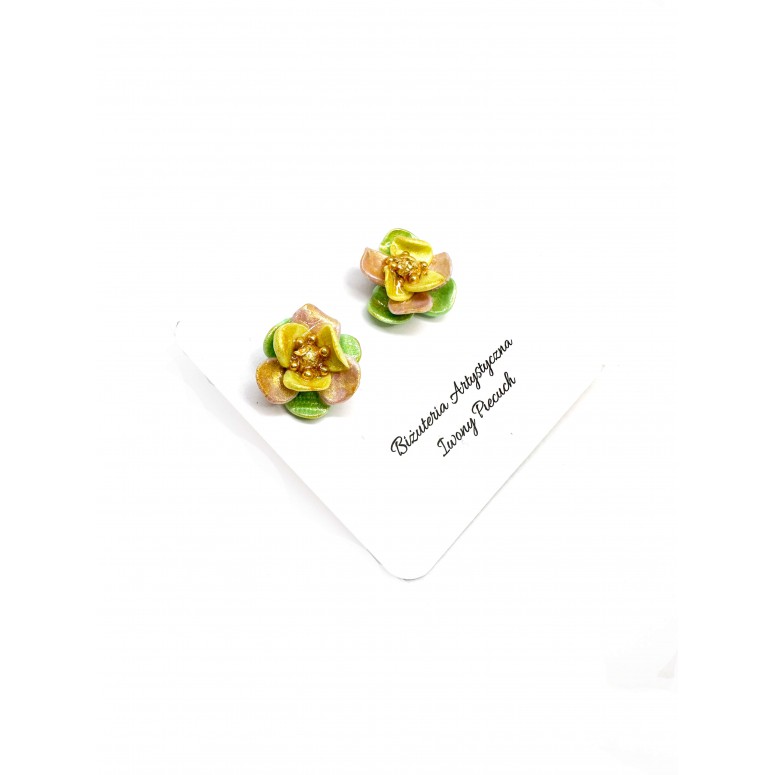 Flower earrings