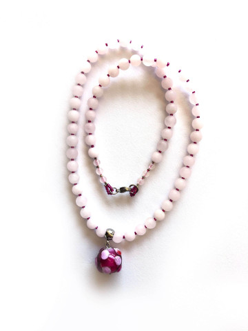 Naszyjnik ze szklaną zawieszką lampwork