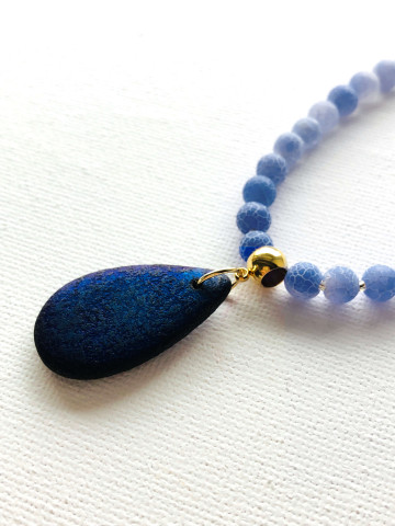 Pink necklace with stones 2
