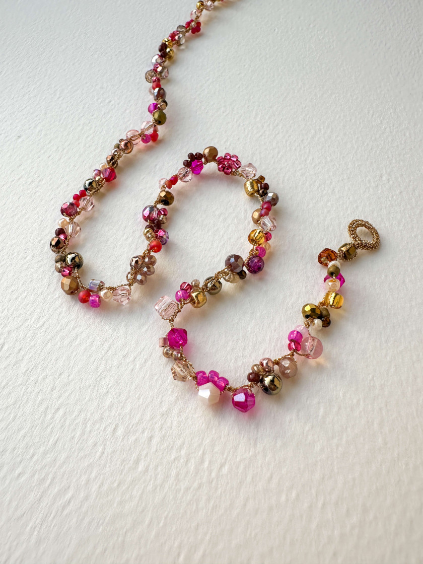 Glass and cristal necklace