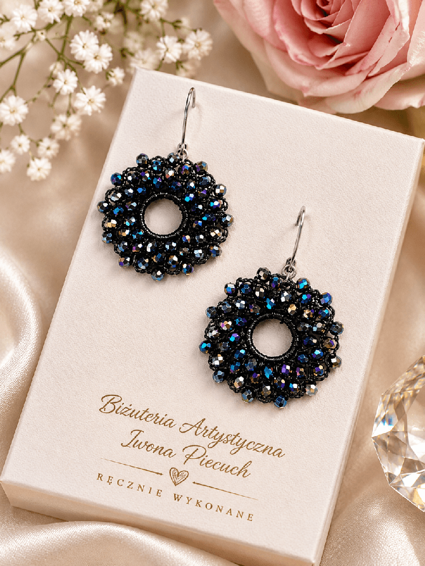 Czarne kolczyki z kryształkami handmade | Biżuteria artystyczna
